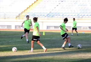 KARABÜK (AA) – ORHAN KUZU – İşitme Engelli Kadın Milli