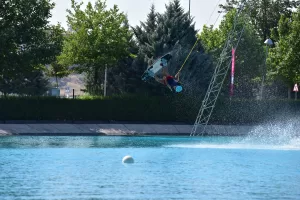 KAYSERİ (AA) – Kayseri'de düzenlenen Kablolu Su Kayağı (Wakeboard) Gençler