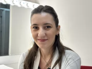 İSTANBUL (AA) – Kuzey Makedonyalı piyanist Mimoza Keka, Nazım Hikmet