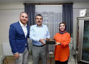 ERZURUM (AA) – Milli Eğitim Bakanı Yusuf Tekin, Erzurum'da sosyal