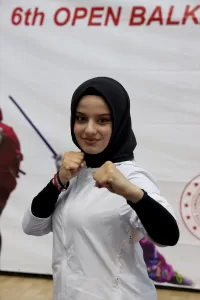 EDİRNE (AA) – CİHAN DEMİRCİ – Milli wushucu Zeynep Makbule