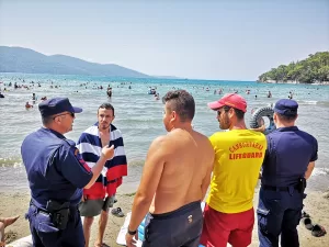 MUĞLA (AA) – Muğla'da Sahil Güvenlik ekipleri, boğulma vakalarının önüne
