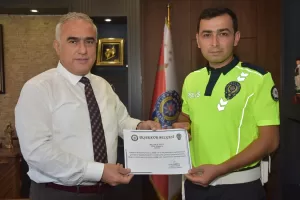 SİNOP (AA) – Sinop'un Gerze ilçesinde sahilde mahsur kalan yaşlı