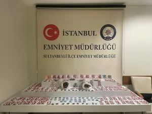İSTANBUL (AA) – Sultanbeyli'de düzenlenen uyuşturucu operasyonunda 3 şüpheli gözaltına