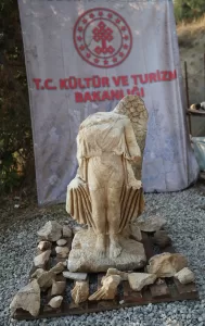 ANTALYA (AA) – Syedra Antik Kenti'nde yaklaşık 1800 yıllık, Roma