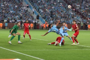 TRABZON (AA) – Trendyol Süper Lig'de 2023-2024 sezonunun açılış maçında