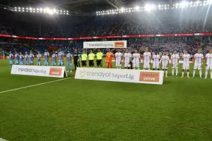 - Trabzonspor: 0 - Çaykur Rizespor: 2 (İlk yarı)