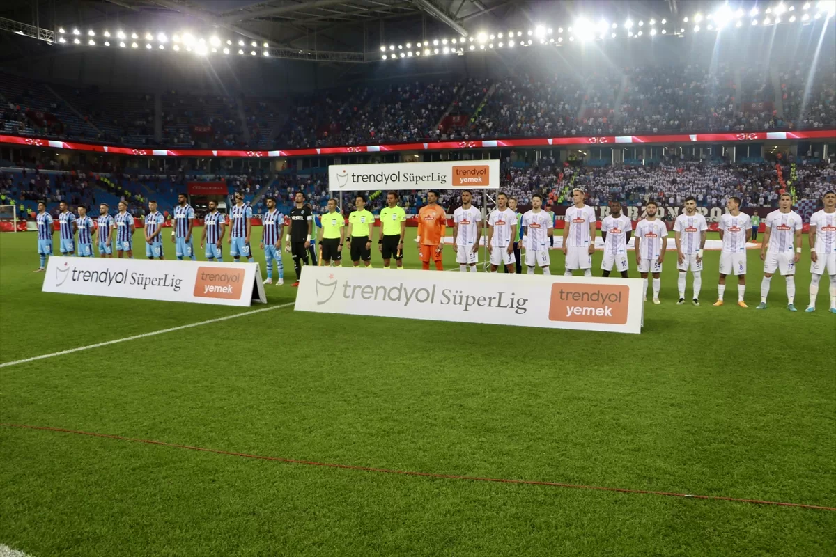- Trabzonspor: 0 - Çaykur Rizespor: 2 (İlk yarı)