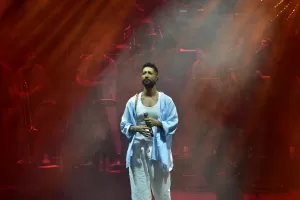 ANTALYA (AA) – Şarkıcı Tan Taşçı, Bucak-Antalya kara yolunda geçirdiği