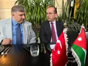 AMMAN (AA) – Türkiye'nin Amman Büyükelçisi Erdem Ozan, Ürdünlü iş