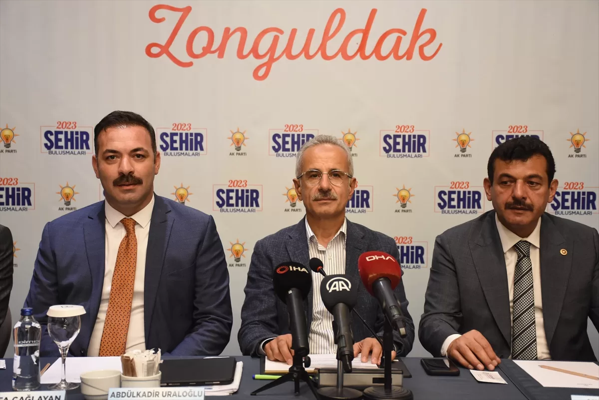 Ulaştırma ve Altyapı Bakanı Uraloğlu, Zonguldak'ta “Şehir Buluşmaları”nda konuştu: