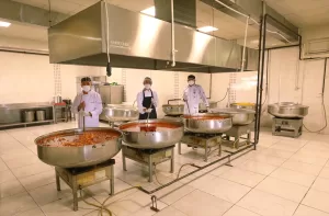 VAN (AA) – Van'da belediye ekipleri her gün ihtiyaç sahibi