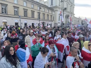 VARŞOVA (AA) – Polonya'nın başkenti Varşova'da ikamet eden Belarus vatandaşları,