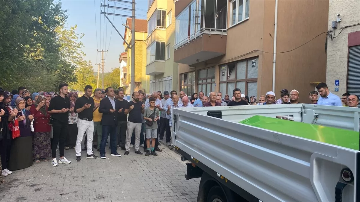 GÜNCELLEME 2 – Zonguldak'ta bir kadın annesini ve anneannesini baltayla öldürdü