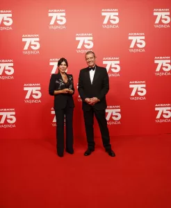 İSTANBUL (AA) – Akbank, 75'inci kuruluş yıldönümünü düzenlediği bir gala
