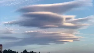 AMASYA (AA) – Amasya'nın Suluova ilçesi semalarında mercek bulutu görüldü.