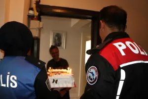 AMASYA (AA) – Amasya'da 13 yaşındaki bedensel engelli çocuğa, polislerce