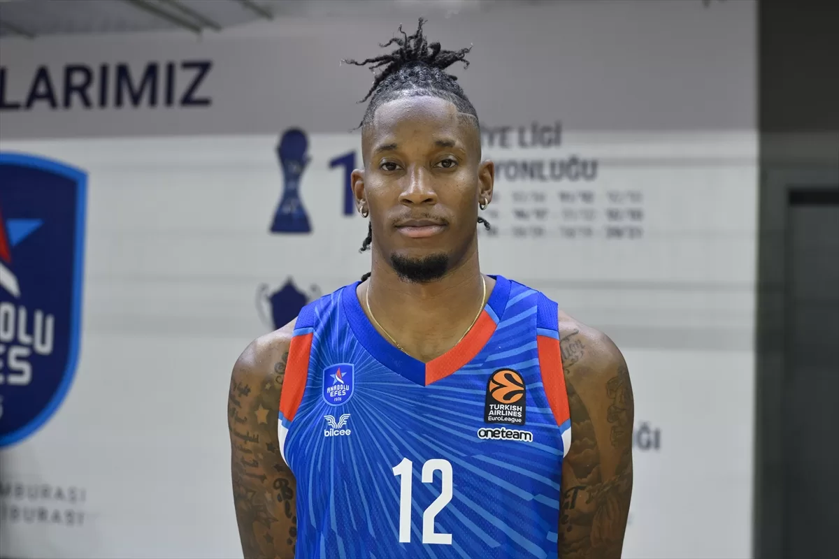 Anadolu Efes'te Will Clyburn, geçen sezonu unutturmak istediklerini vurguladı: