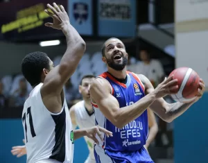 - Anadolu Efes: 68 - Beşiktaş: 59