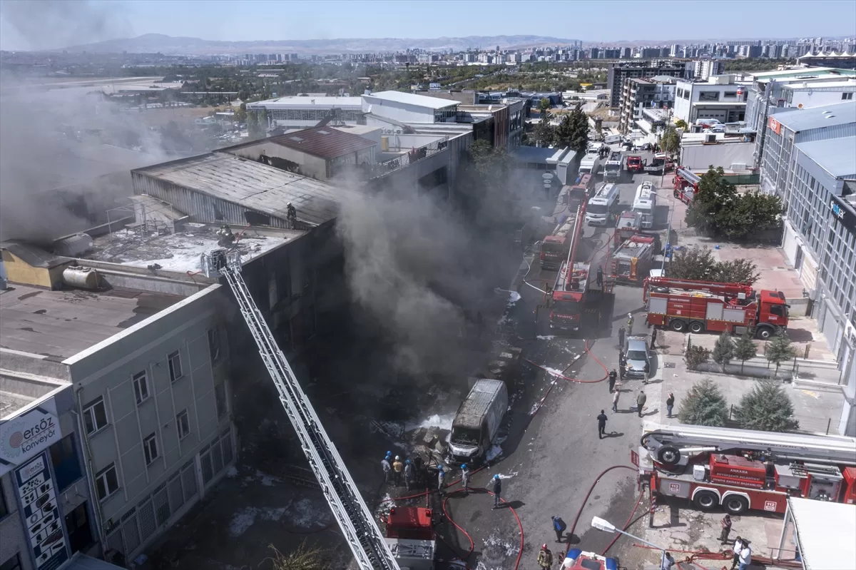 GÜNCELLEME – Ankara'da sanayi sitesinde çıkan yangın kontrol altına alındı