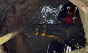 ANTALYA (AA) – Antalya'nın Serik ilçesinde, temizlemek istediği kuyuya inerken