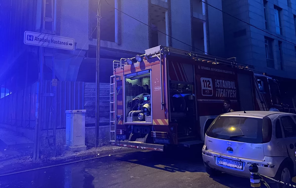 Avcılar'da metruk bina yangınında 2 kişi öldü 2 kişi yaralandı