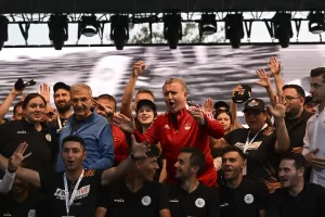 İSTANBUL (AA) – Gençlik ve Spor Bakanı Osman Aşkın Bak,