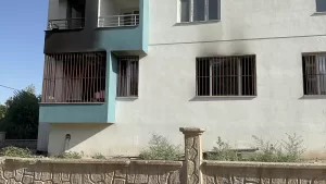 DİYARBAKIR (AA) – Diyarbakır'da boşanma aşamasındaki eşini darbedip, evini ateşe