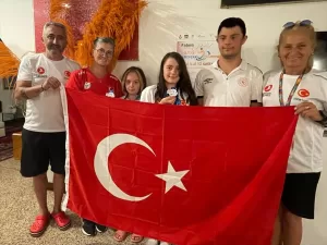 PADOVA (AA) – FATİH ÇAKMAK – Milli yüzücü Ada Zehra