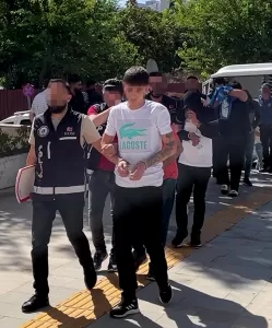 ELAZIĞ (AA) – Elazığ'da düzenlenen kaçak silah, uyuşturucu ve sahte