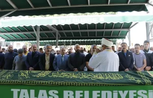 KAYSERİ (AA) – Fransa'da polis aracının karıştığı olayda ağır yaralanan,