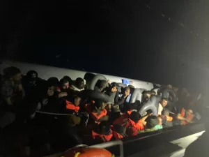 İZMİR (AA) – İzmir'in Dikili ve Menderes ilçeleri açıklarında 150