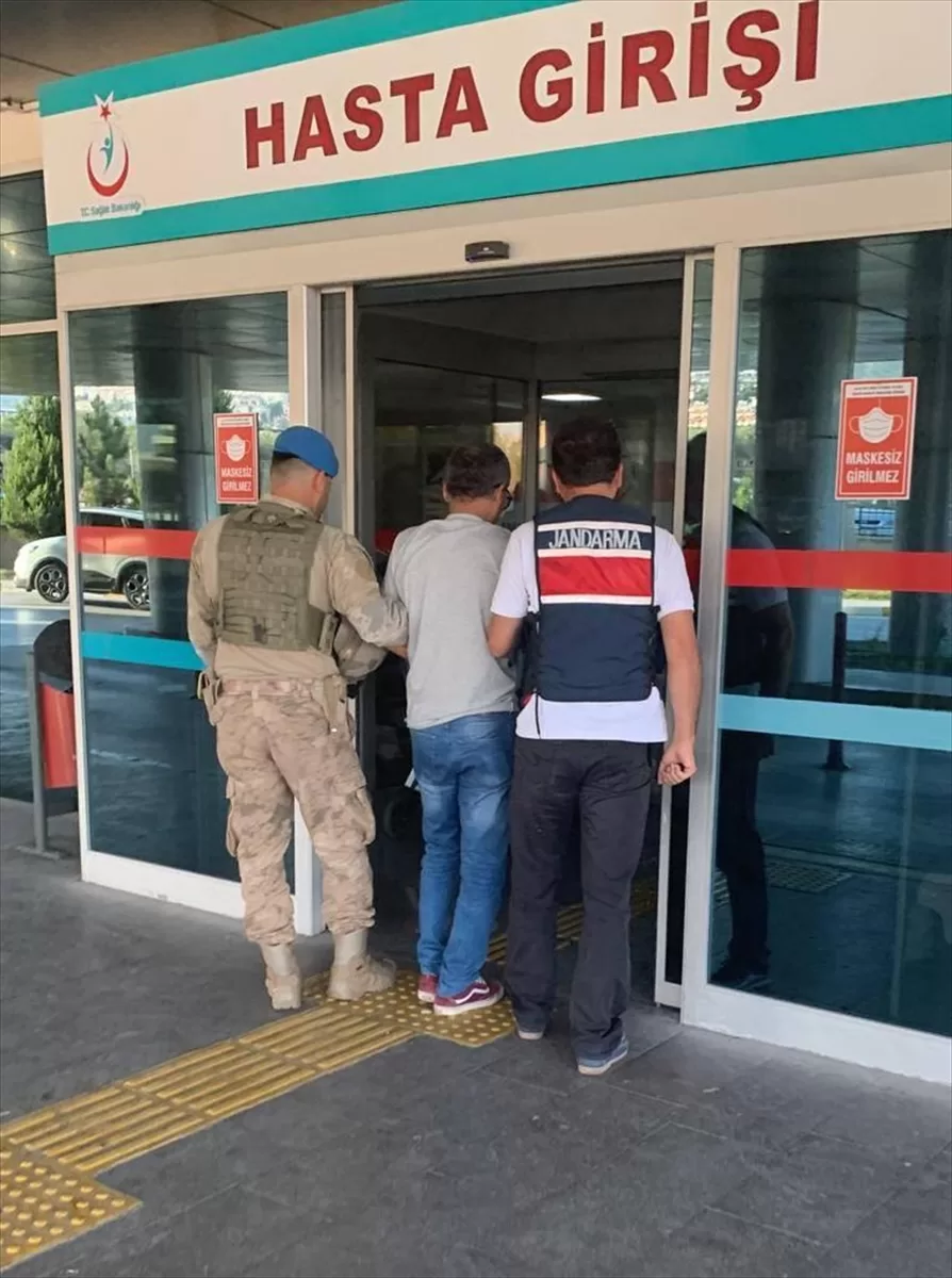 İzmir'de terör örgütlerine yönelik operasyonda 10 şüpheli yakalandı