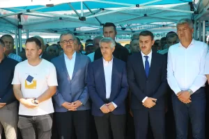 KAHRAMANMARAŞ (AA) – Kahramanmaraş'ın Andırın ilçesinde, freni boşalan kamyonun cenaze