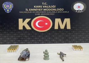 KARS (AA) – Kars'ta polis ekiplerince düzenlenen tarihi eser operasyonunda