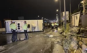 KAYSERİ (AA) – Kayseri'de işçileri taşıyan midibüsün devrilmesi sonucu yaralanan