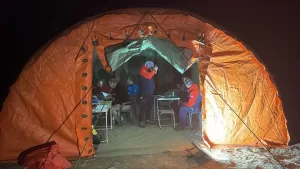 MERSİN (AA) – Mersin'in Anamur ilçesinde, iniş yaptığı mağarada rahatsızlanan