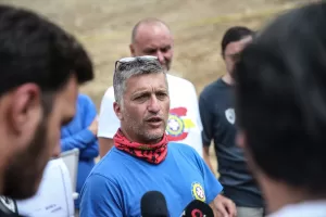 MERSİN (AA) – Mersin'in Anamur ilçesinde, iniş yaptığı mağarada rahatsızlanan