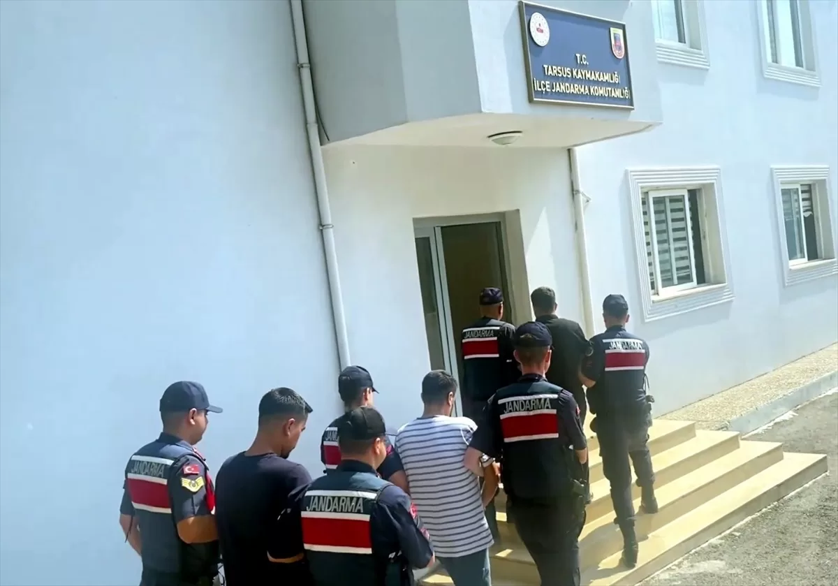Mersin'de silah kaçakçılığı operasyonunda yakalanan 3 şüpheliden 1'i tutuklandı