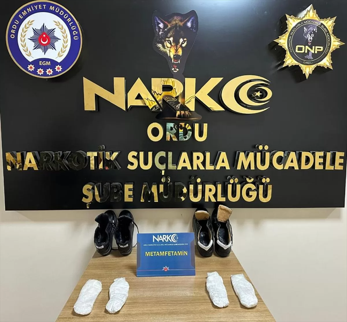 Ordu'da ayakkabı tabanlarına sakladıkları uyuşturucuyla yakalanan 2 şüpheli tutuklandı