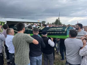 SİNOP (AA) – Ordu'nun İkizce ilçesinde otomobilin dereye yuvarlanması sonucu