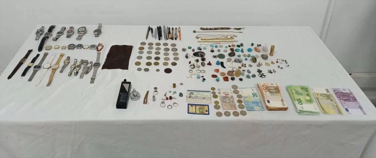 Sahte kimlikle yakalanan yabancı uyruklu gözaltına alındı