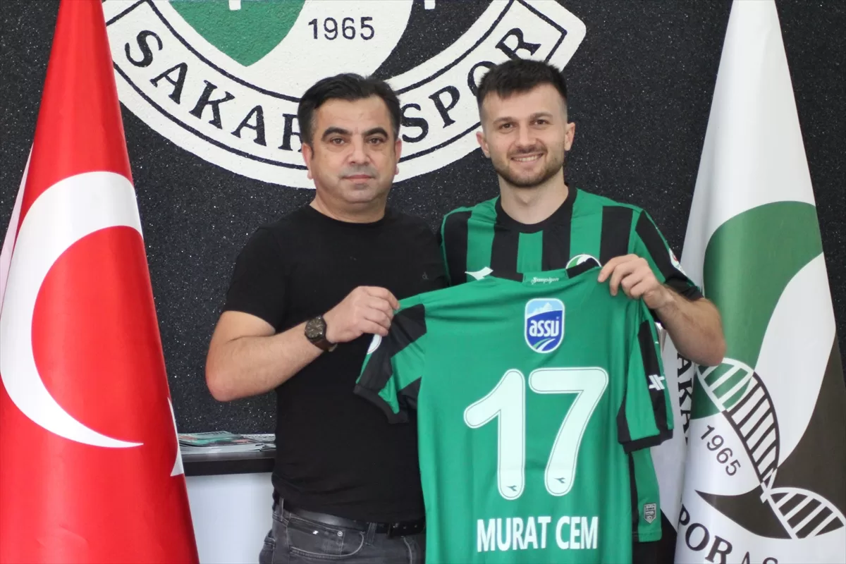 Sakaryaspor, orta saha oyuncusu Murat Cem Akpınar'ı kadrosuna kattı