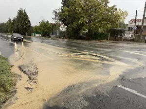 TEKİRDAĞ (AA) – Tekirdağ'da sağanak hayatı olumsuz etkiliyor. Kentte zaman