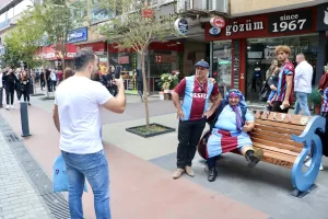 TRABZON (AA) – Trabzon Büyükşehir Belediyesi, kentte Trabzonspor sevgisiyle tanınan