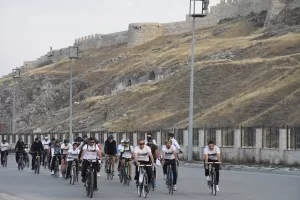 VAN (AA) – Avrupa Spor Haftası kapsamında Van'da "Bisikletini Kap