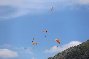 MUĞLA (AA) – Muğla'nın Fethiye ilçesinde düzenlenen Yamaç Paraşütü Dünya