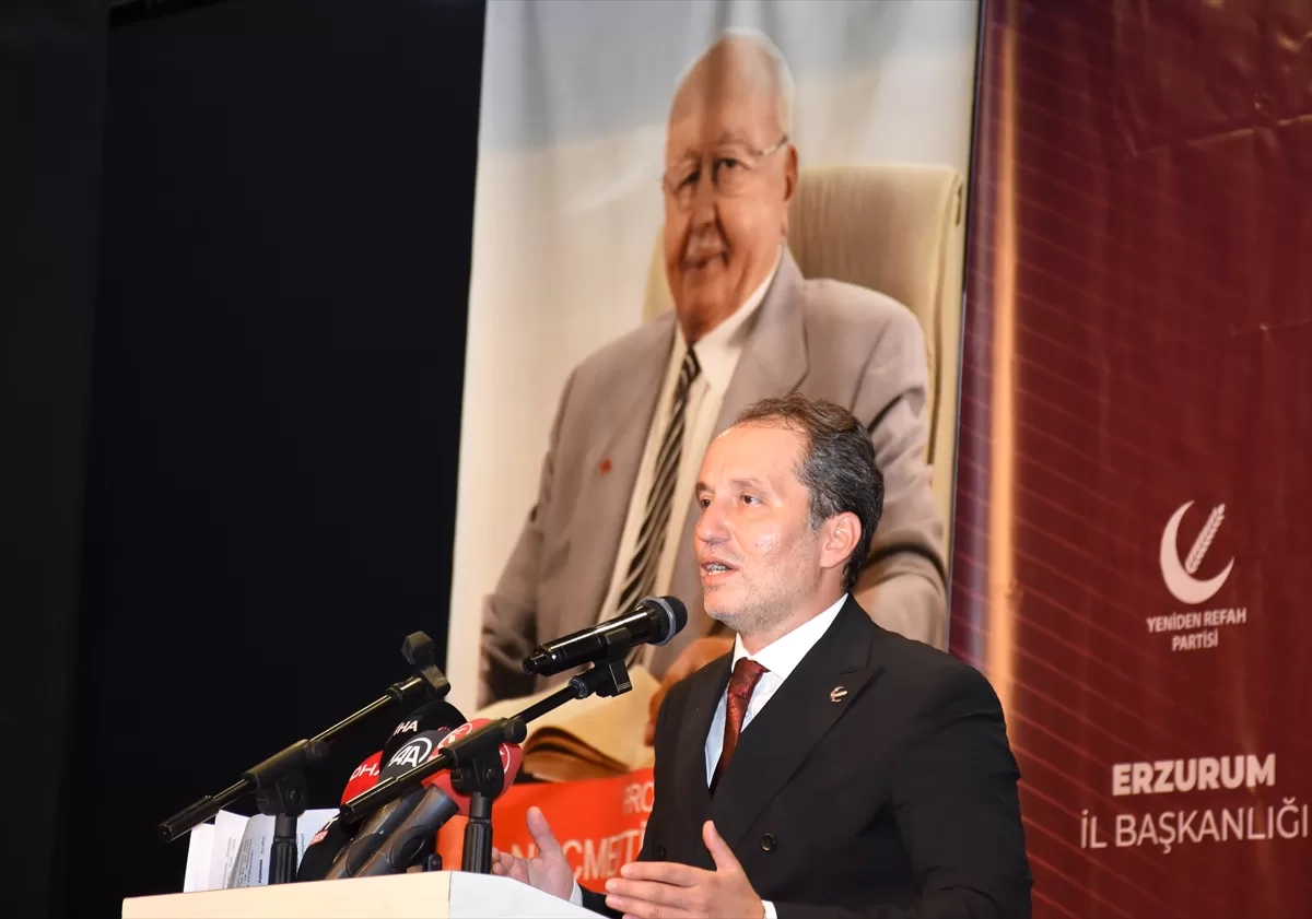 Yeniden Refah Partisi Genel Başkanı Erbakan, partisinin Erzurum kongresinde konuştu: