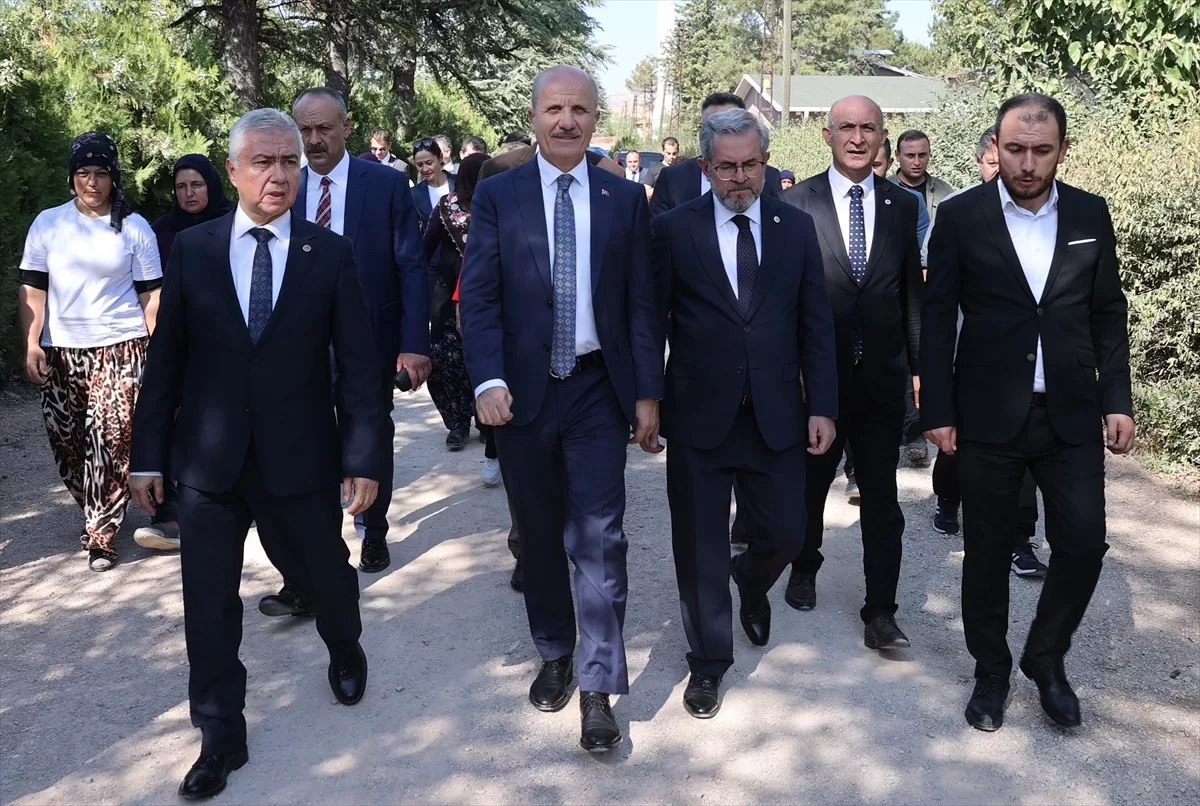 YÖK Başkanı Özvar, Ayaş'taki Ankara Üniversitesi Ziraat Fakültesi yerleşkesini ziyaret etti:
