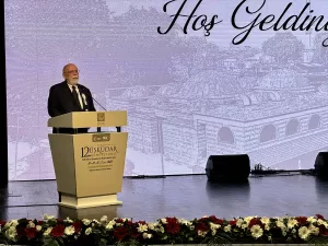 - Bağlarbaşı Kongre ve Kültür Merkezi'nde 2 gün sürecek sempozyumda